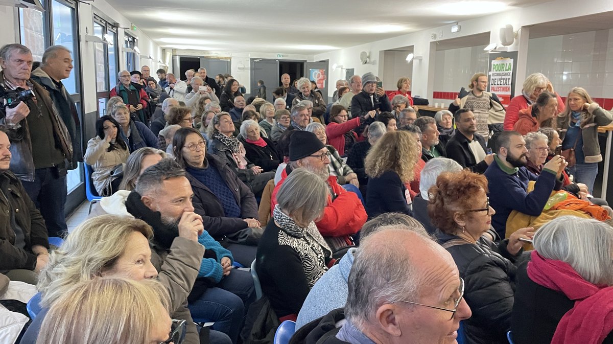 La France Insoumise Manuel Bompard Laure Pellet, Mathilde Houget, Leïla Taamal, Victoria Hunter Nîmes novembre 2024 (Photo Anthony Maurin)