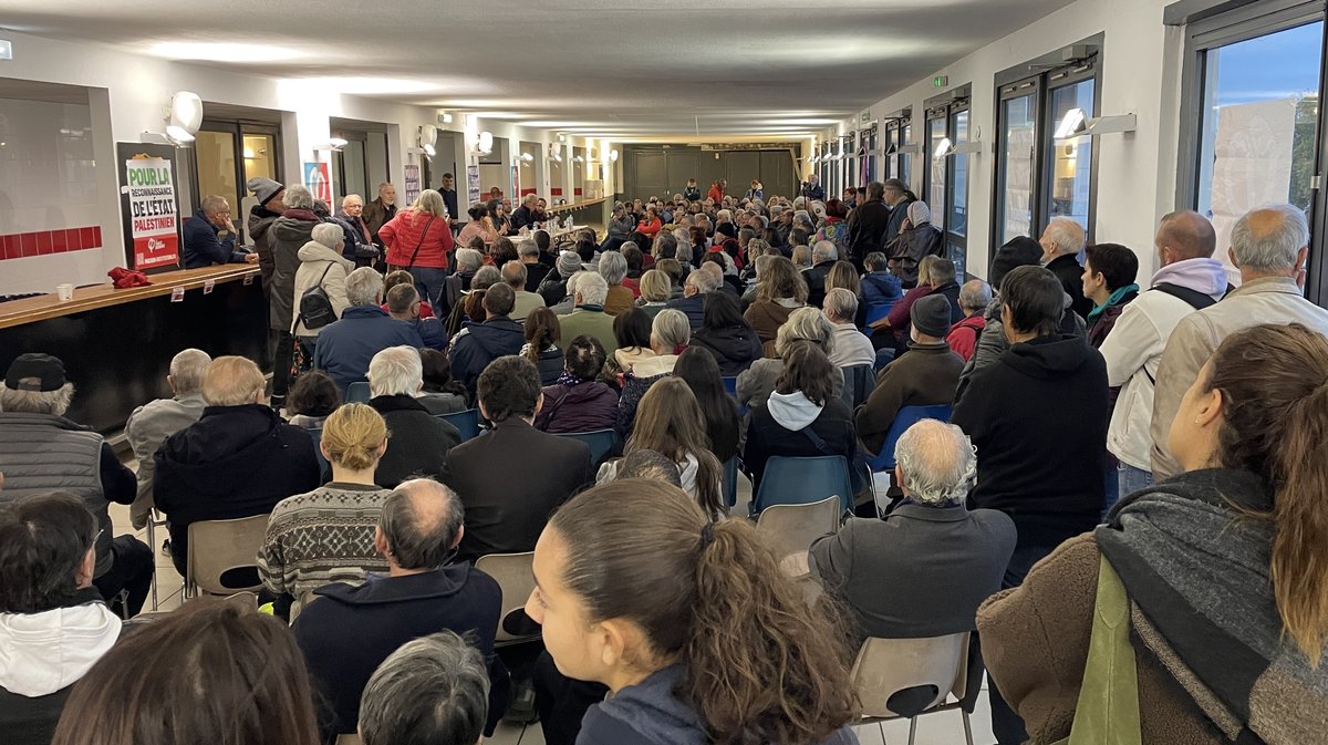 La France Insoumise Manuel Bompard Laure Pellet, Mathilde Houget, Leïla Taamal, Victoria Hunter Nîmes novembre 2024 (Photo Anthony Maurin)