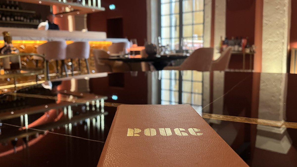 restaurant rouge déjeuner midi nîmes georgiana viou
