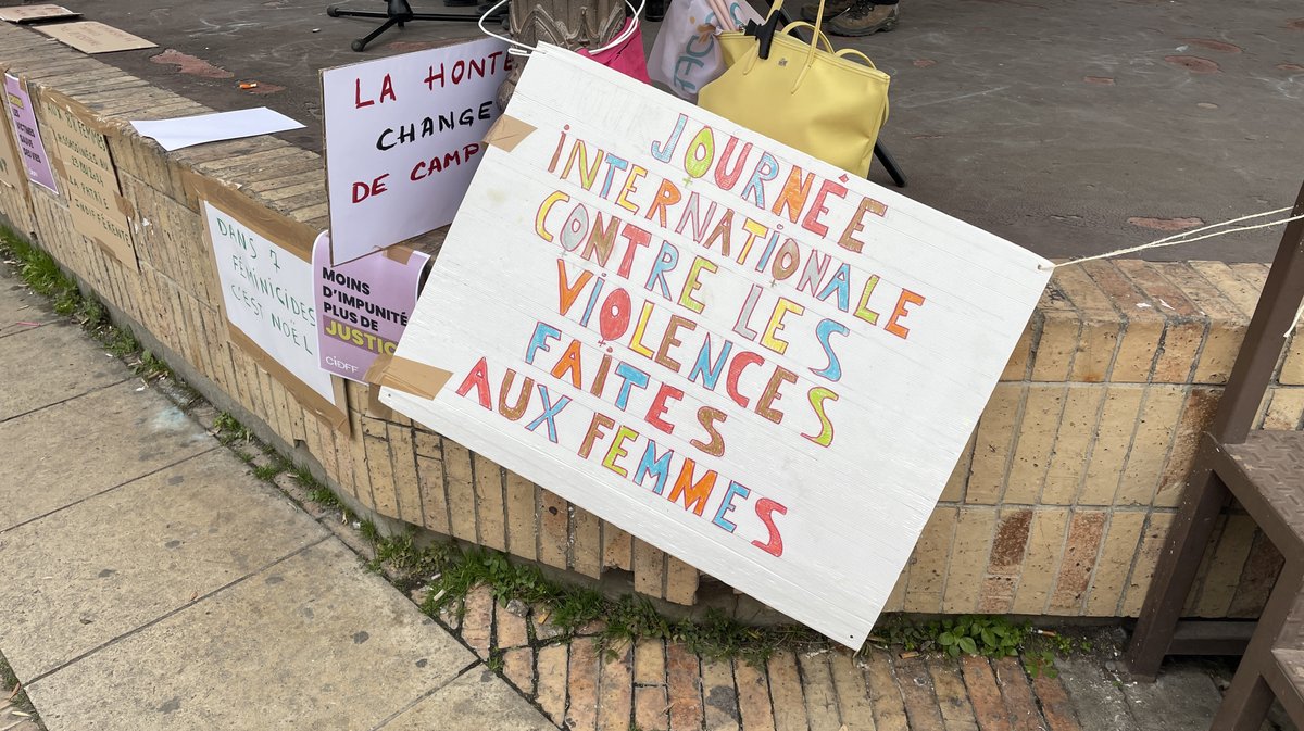 Manifestation contre les violences faites aux femmes Arles