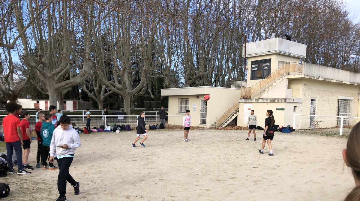 Le cross de l'académie de Montpellier à l'Hippodrome des Coubriers de Nîmes (Photo Anthony Maurin)