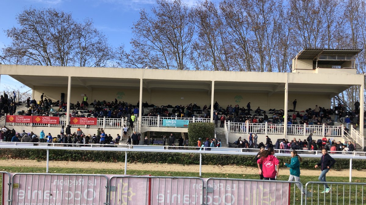 Le cross de l'académie de Montpellier à l'Hippodrome des Coubriers de Nîmes (Photo Anthony Maurin)