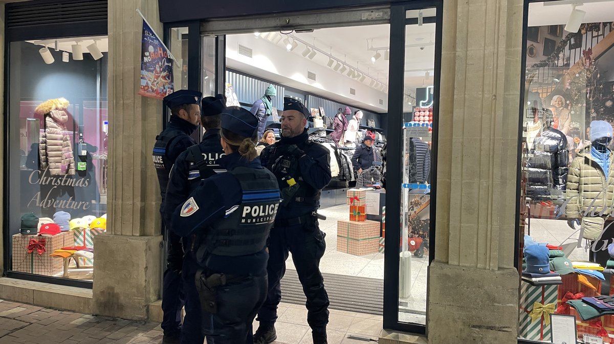 Dispositif de sécurisation renforcée de la Police municipale de Nîmes pendant les fêtes de fin d’année (Photo Anthony Maurin)