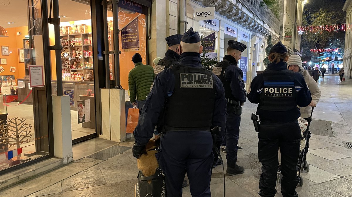 Dispositif de sécurisation renforcée de la Police municipale de Nîmes pendant les fêtes de fin d’année (Photo Anthony Maurin)