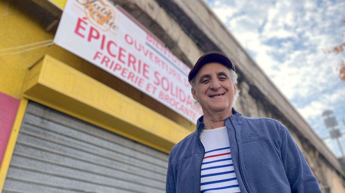 Table ouverte arches SNCF épicerie solidaire Pietro Truddaïu (Photo Anthony Maurin)