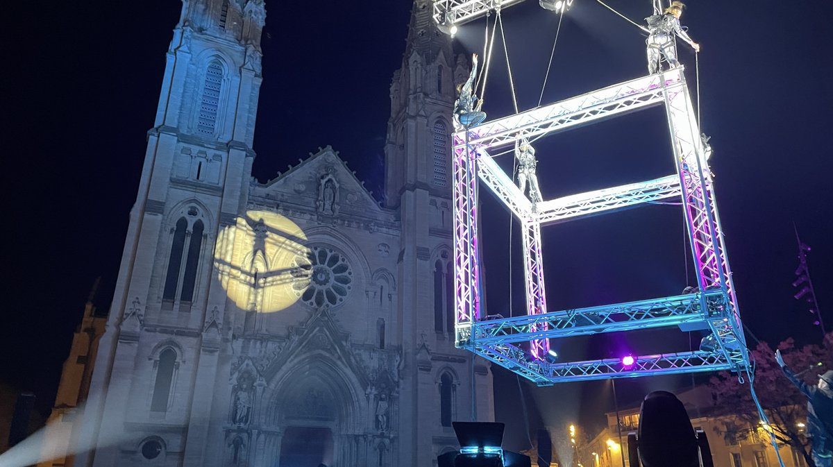 « CUbo, l’appel du large » par Eventi Verticali et Aérosculpture 2024 (Photo Anthony Maurin)