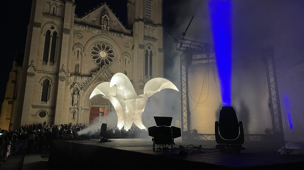 « CUbo, l’appel du large » par Eventi Verticali et Aérosculpture 2024 (Photo Anthony Maurin)