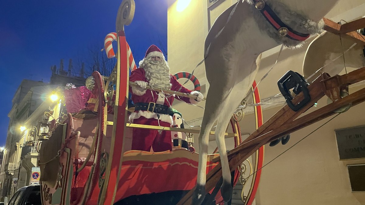 Parade Noël Nîmes 2024 (Photo Anthony Maurin)