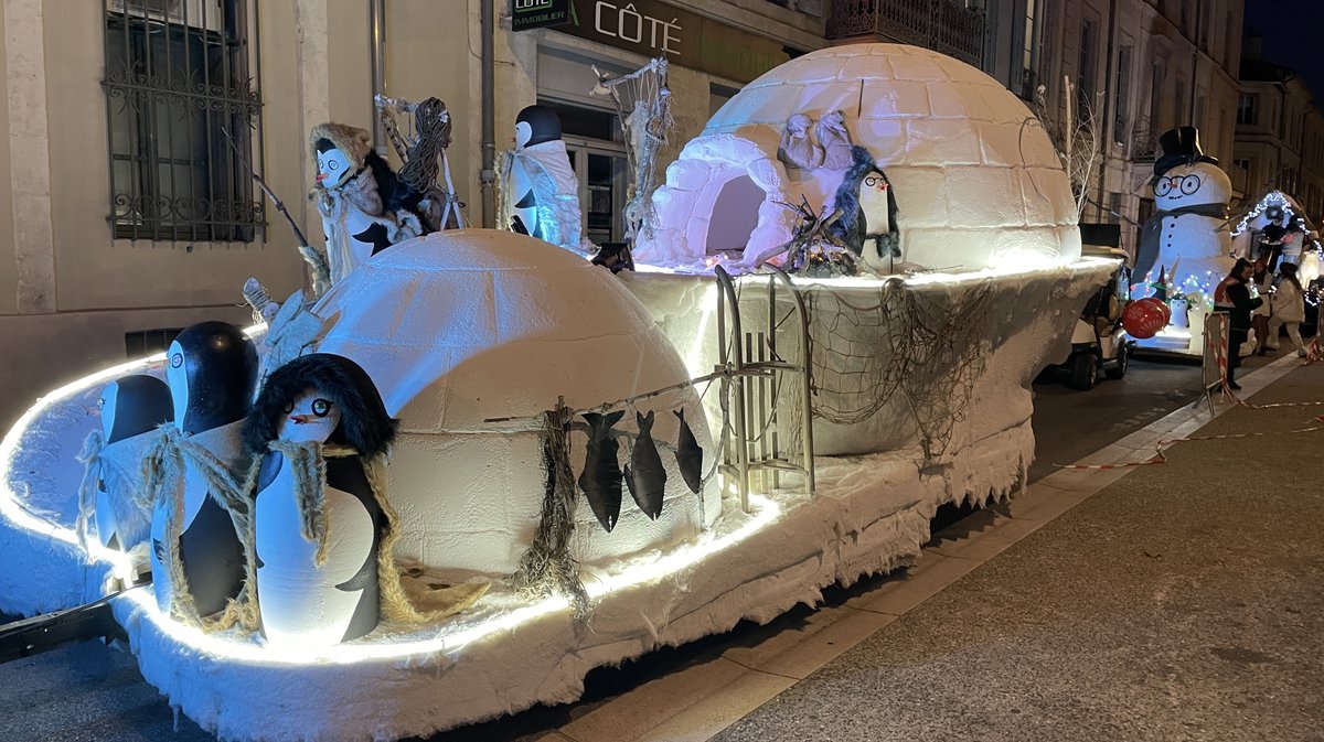 Parade Noël Nîmes 2024 (Photo Anthony Maurin)