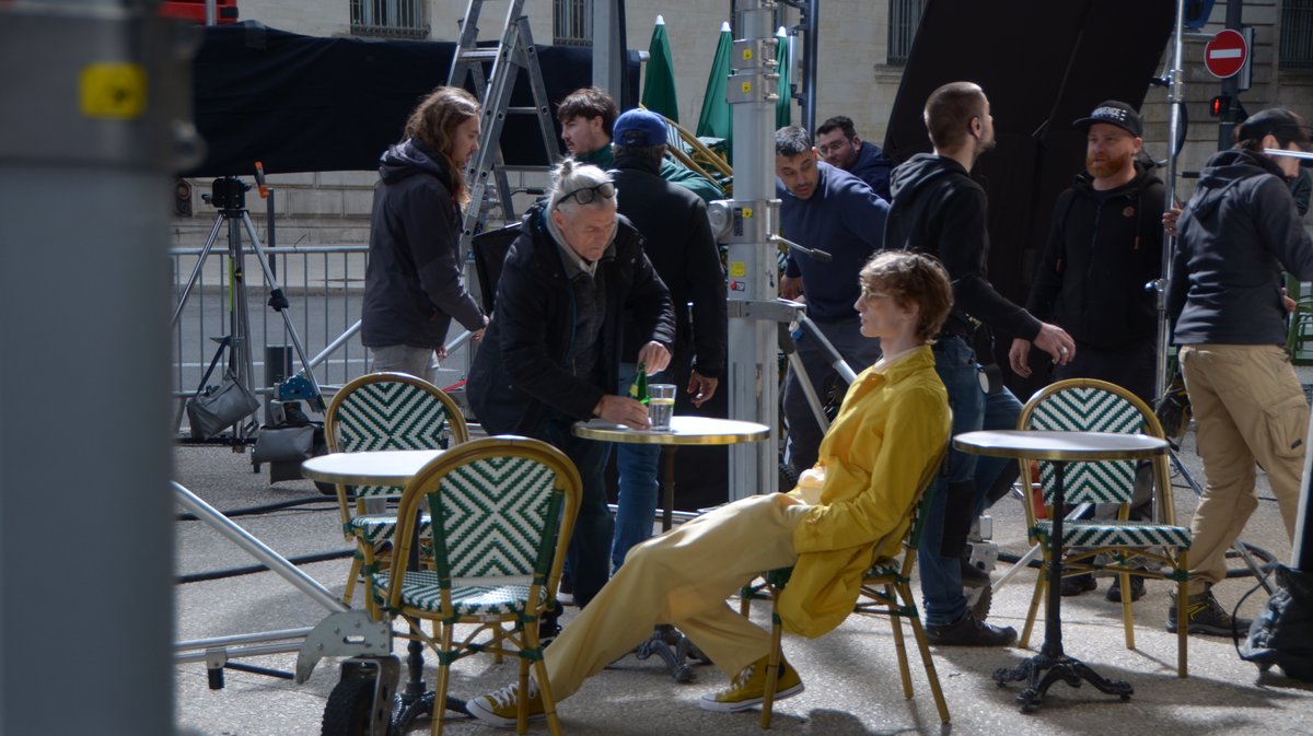 Tournage pub Perrier Grande Bourse Nîmes