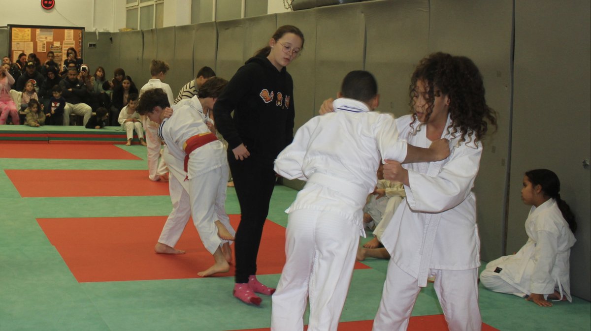 Les jeunes judokas du judo club cheminots Nîmois.