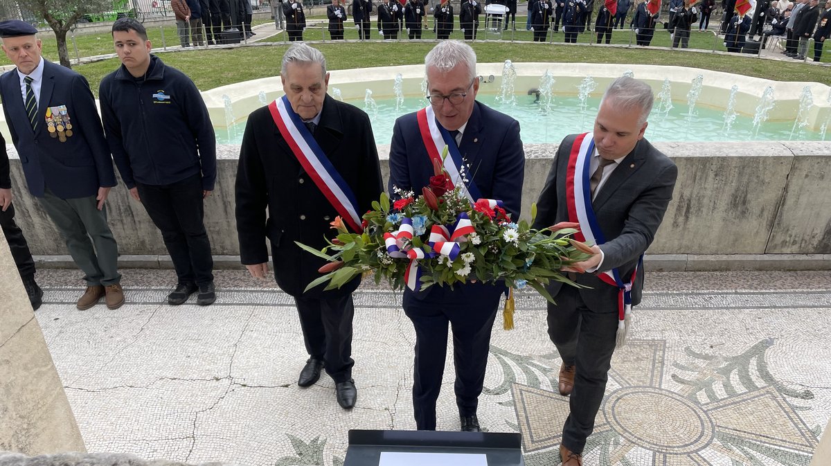 Max Roustan, Christophe Rivenq et Pierre Martin lors du 63e anniversaire du cessez-le-feu de la guerre d'Algérie