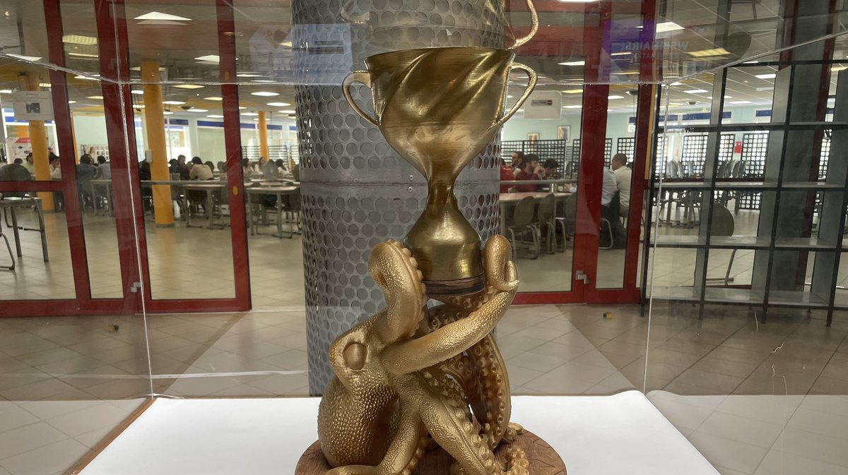 Ce nouveau trophée devrait prendre la place de celui-ci, celui de la 49 édition