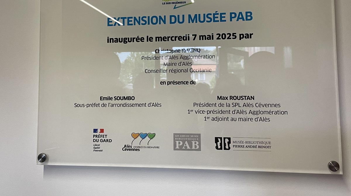La plaque d'inauguration