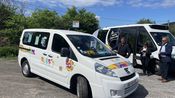 Les navettes peuvent accueillir 8 personnes