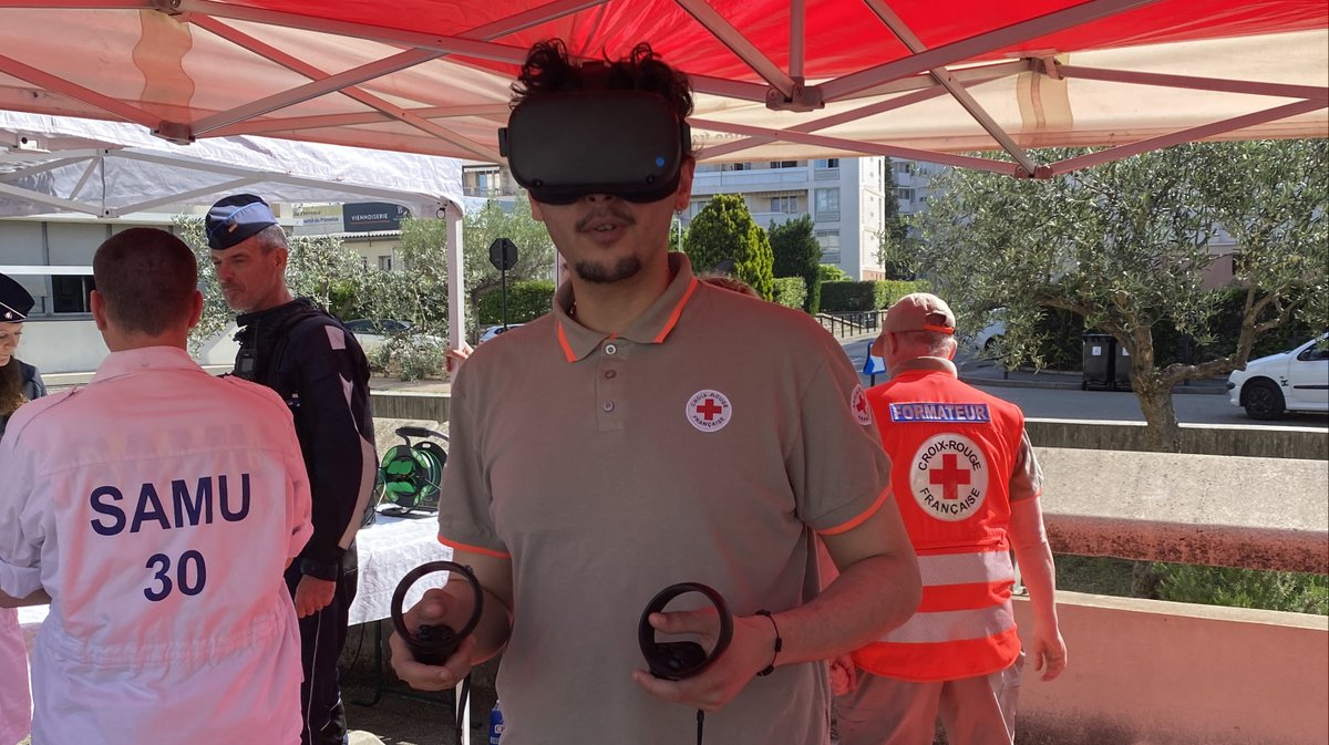 Un casque de réalité virtuelle sur le risque d'inondations est proposé par la Croix Rouge.