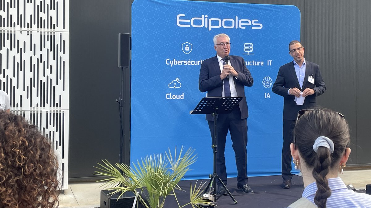 Frédéric Thomas, Président Directeur Général d'Edipoles, avec Christophe Rivenq, maire d'Alès