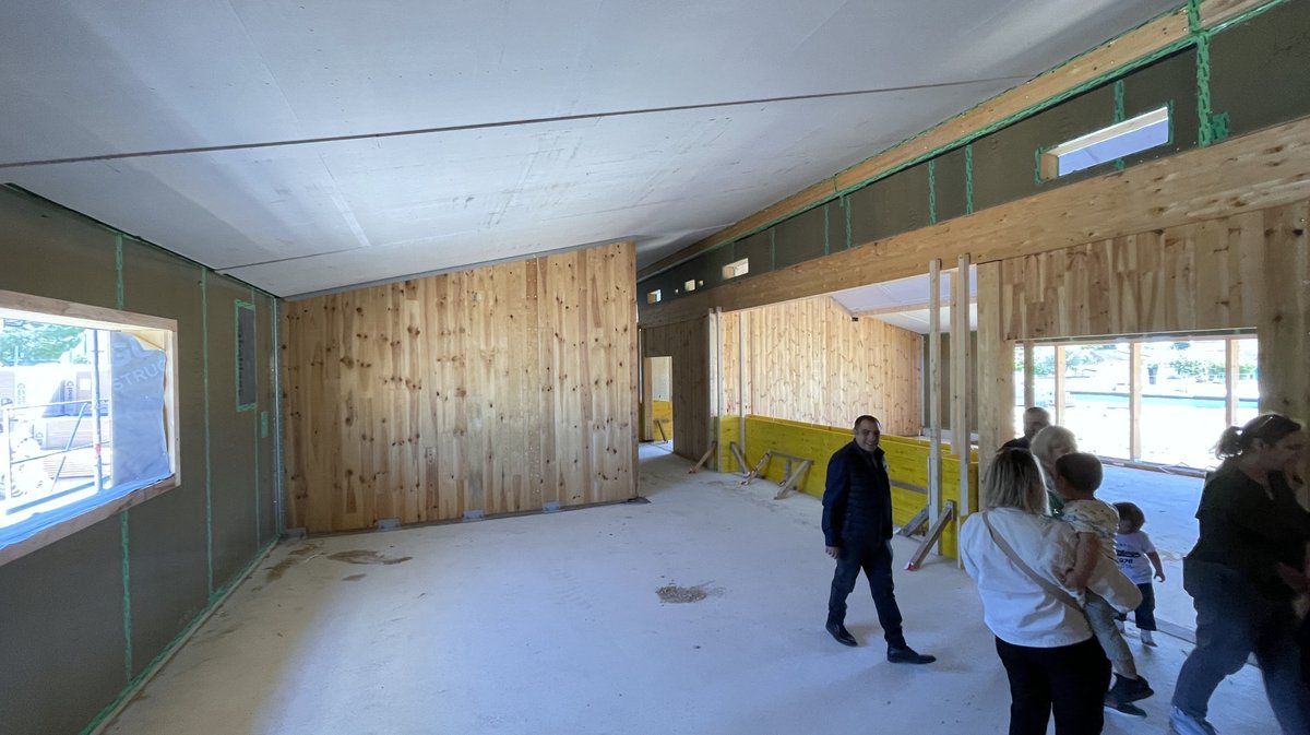 Pose de la première pierre du groupe scolaire de Montfrin (Photo Anthony Maurin) 2025