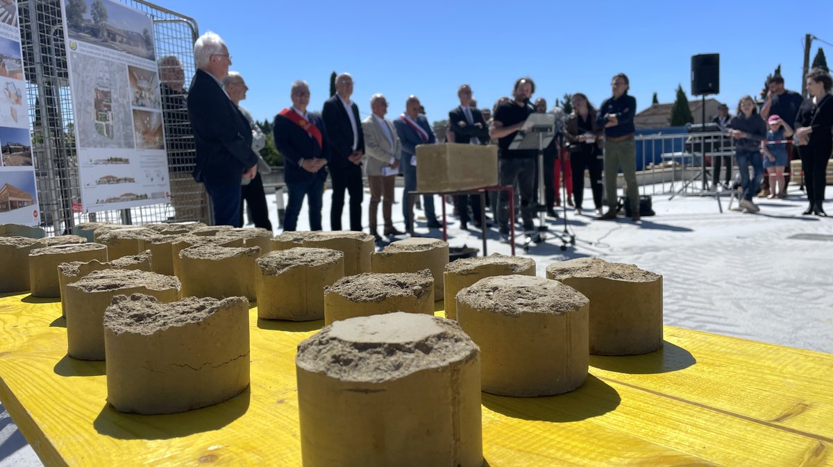 Pose de la première pierre du groupe scolaire de Montfrin (Photo Anthony Maurin) 2025