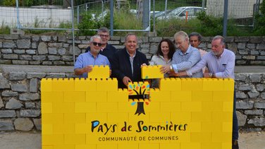 Pose première pierre groupe scolaire intercommunal Montmirat Pays de Sommières