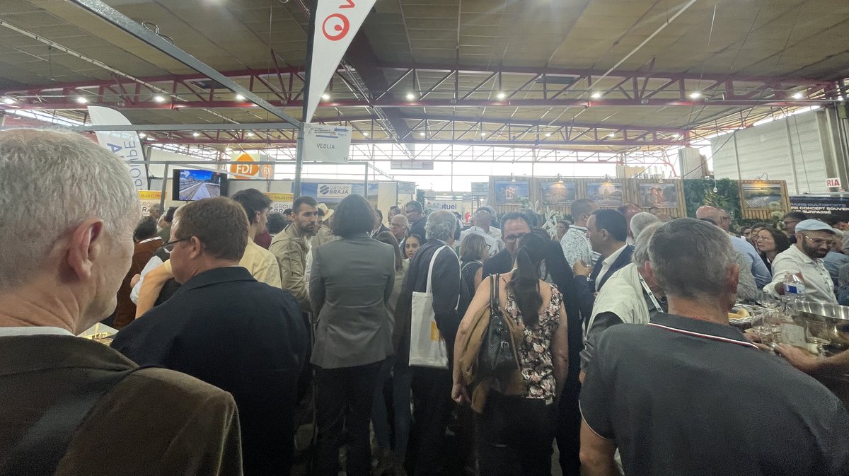 2000 personnes se sont réunies autour de presque 150 stands