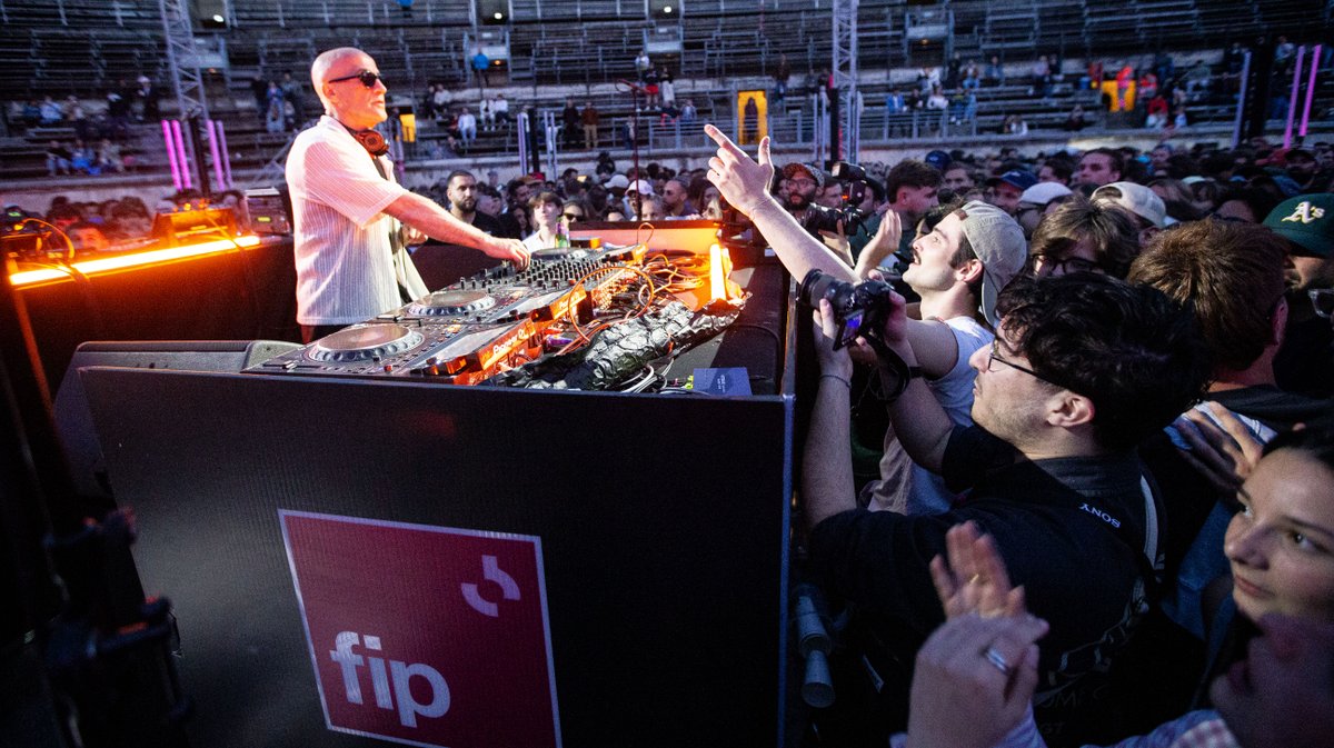arenes nimes cassius fip 360 (yp)