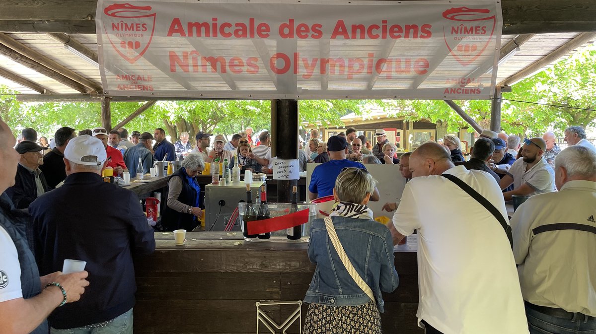 amicale des anciens de nîmes olympique ferrade manade bilhau