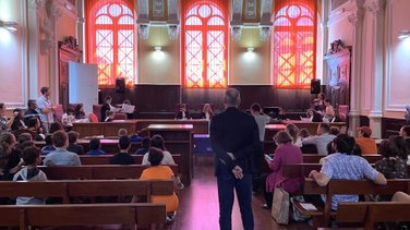 La Journée nationale de l'accès au Droit s'est déroulée au tribunal de Nîmes pour l'école Calandreta Aimat Serre (Photo Anthony Maurin)