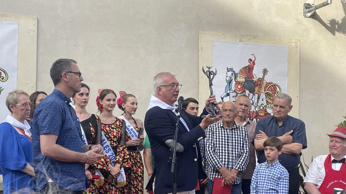 Le trophée qui sera remis à la manade vainqueur du concours d'abrivados
