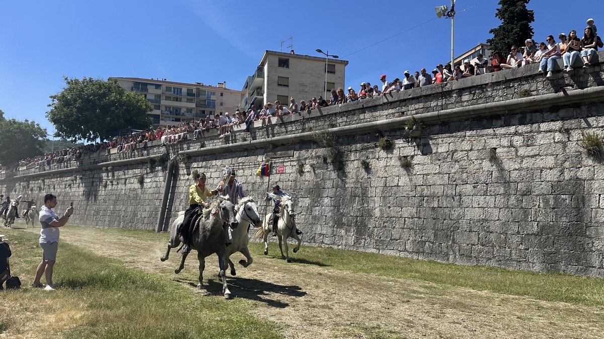 course gardians feria Alès 2025