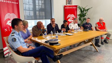 Ce matin en mairie, conférence de presse sur les forces de sécurité mis en place pendant la feria