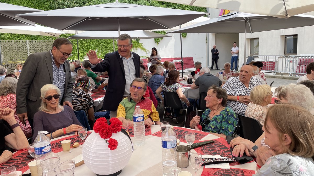 guinguette de la feria nîmes seniors pentecôte 2025
