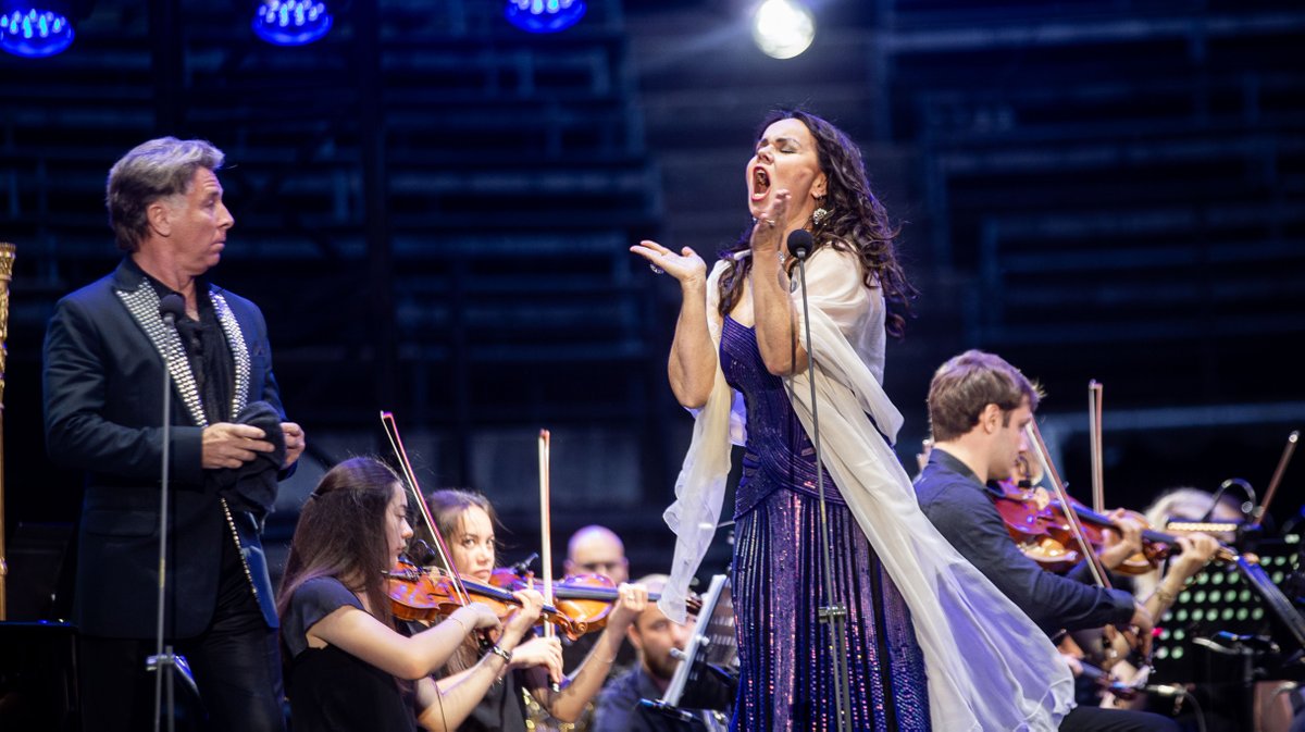 Roberto Alagna et Aleksandra Kurzak :festival de nimes arenes (y