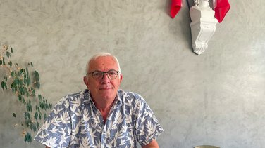 Le maire de Vestric-et-Candiac a démarré en tant qu’adjoint au maire, Pierre Pezareix, de 1995 à 2001