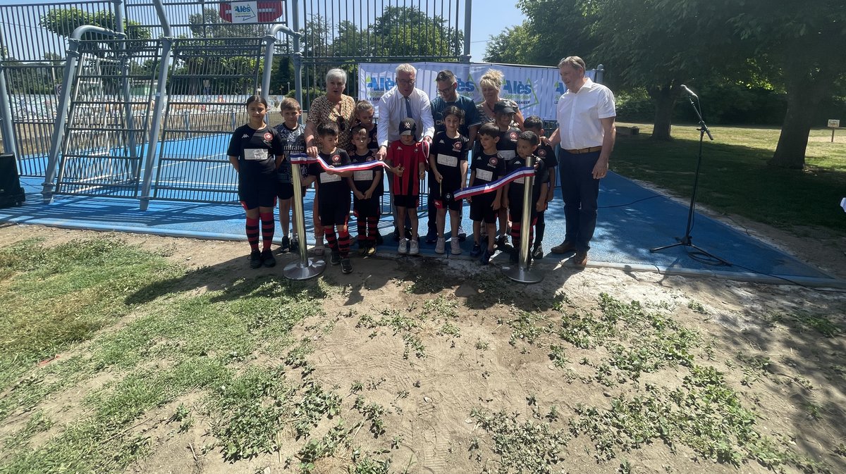 Inauguration du City-stade de Cendras