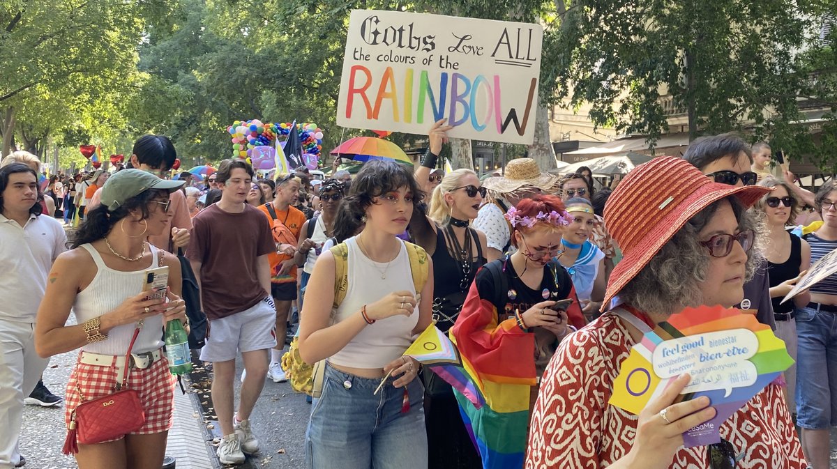 Marche des fiertés à Nîmes 2025