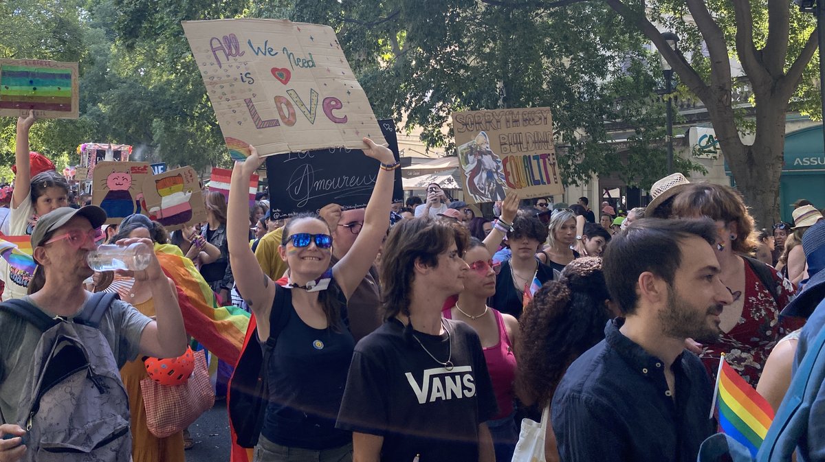 Marche des fiertés à Nîmes 2025
