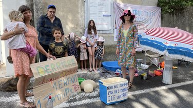 instruction en famille manif dasen