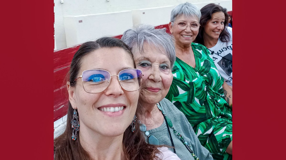 Lily et sa famille au concert de gims
