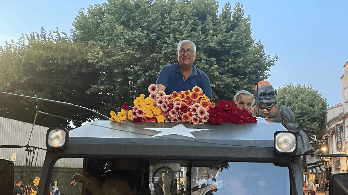 Défilé corsos fleuris d'Alès du 14 juillet 2025
