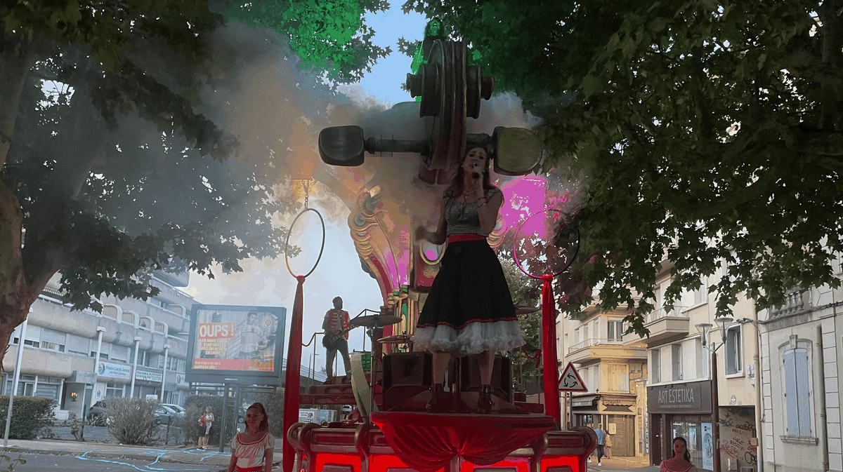 Défilé corsos fleuris d'Alès du 14 juillet 2025