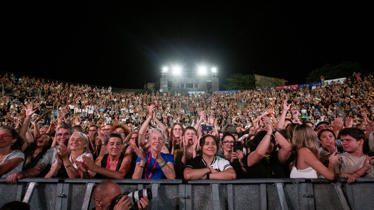 concert arles les suds seu jorge 2025 theatre antique  (yp)