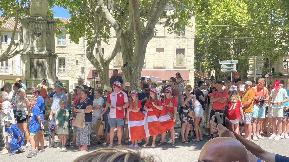 Le Tour de France 2025 de passage à Uzès
