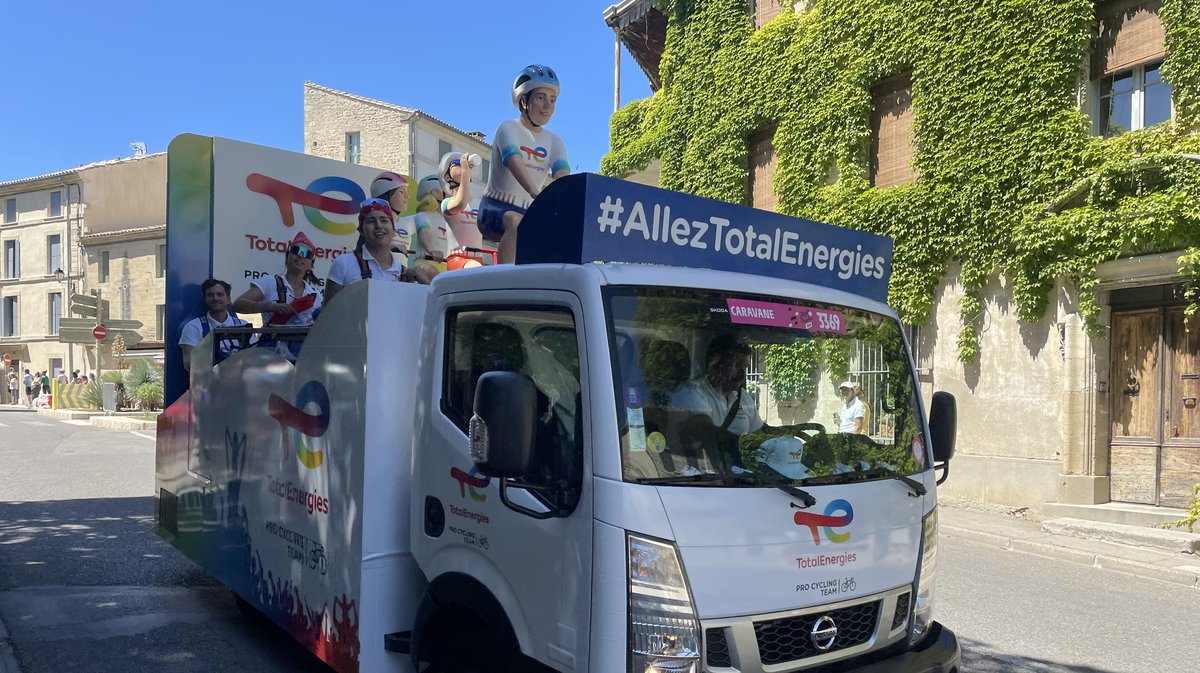 Le Tour de France 2025 de passage à Uzès