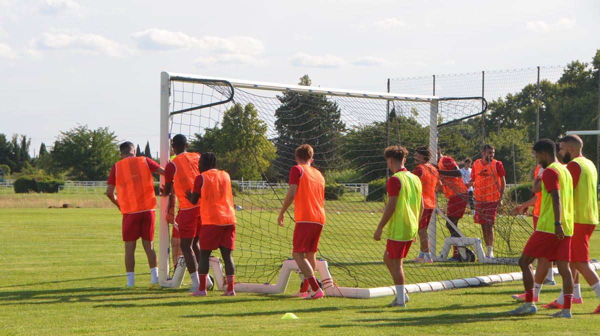 nîmes olympique entraînement courbiers