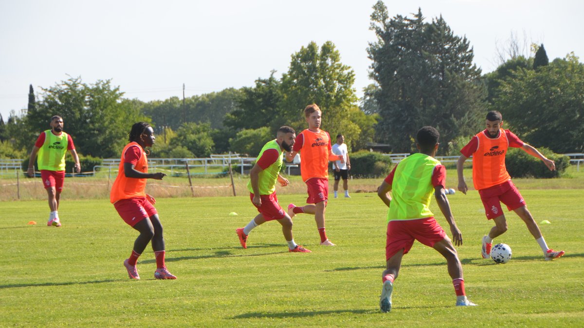 nîmes olympique entraînement courbiers