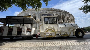 Le tourisme à Nîmes (Photo Anthony Maurin)IMG_3125