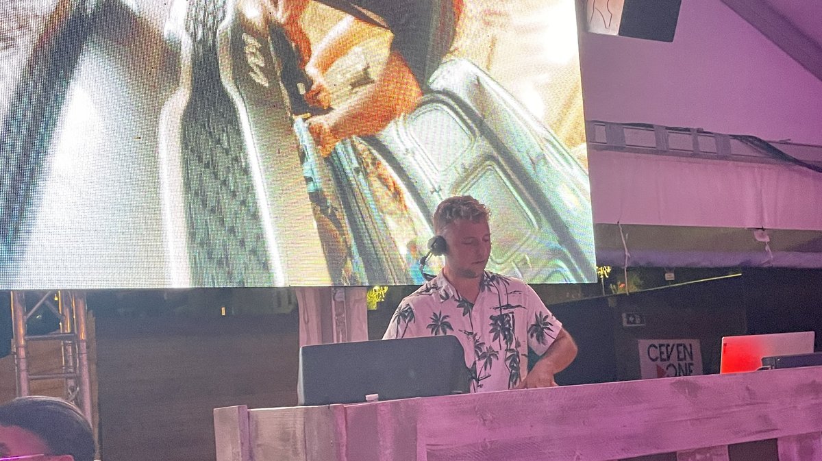 DJ Pierre Langlois à Alès Plage