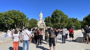 Petit train touristes tourisme Nîmes 2025 (Photo Anthony Maurin)