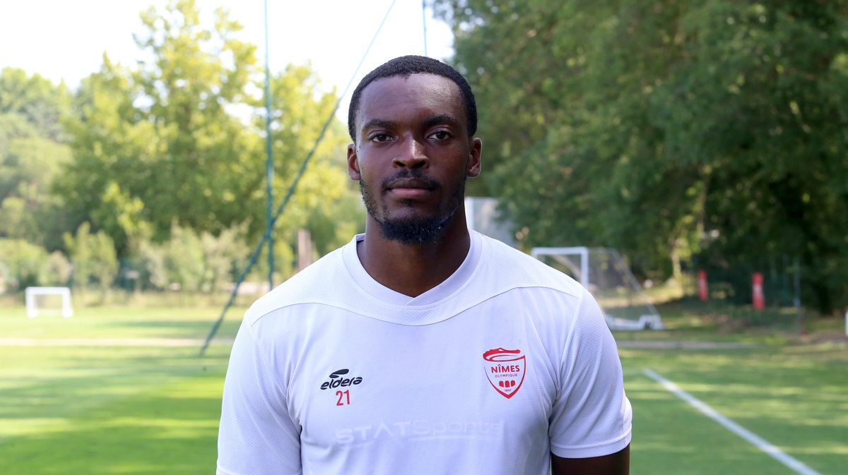 N°21 Jean-Philippe Célestin Nîmes olympique 2025-2026 (Photo Anthony Maurin)